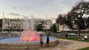 המזרקות המיתולוגיות בבת-ים חוזרות