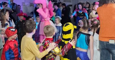 למרות המלחמה: בת-ים בחגיגות פורים במרחבים המוגנים